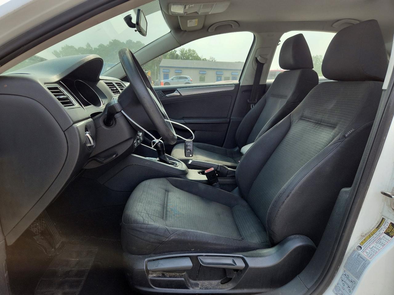 2015 VOLKSWAGEN JETTA