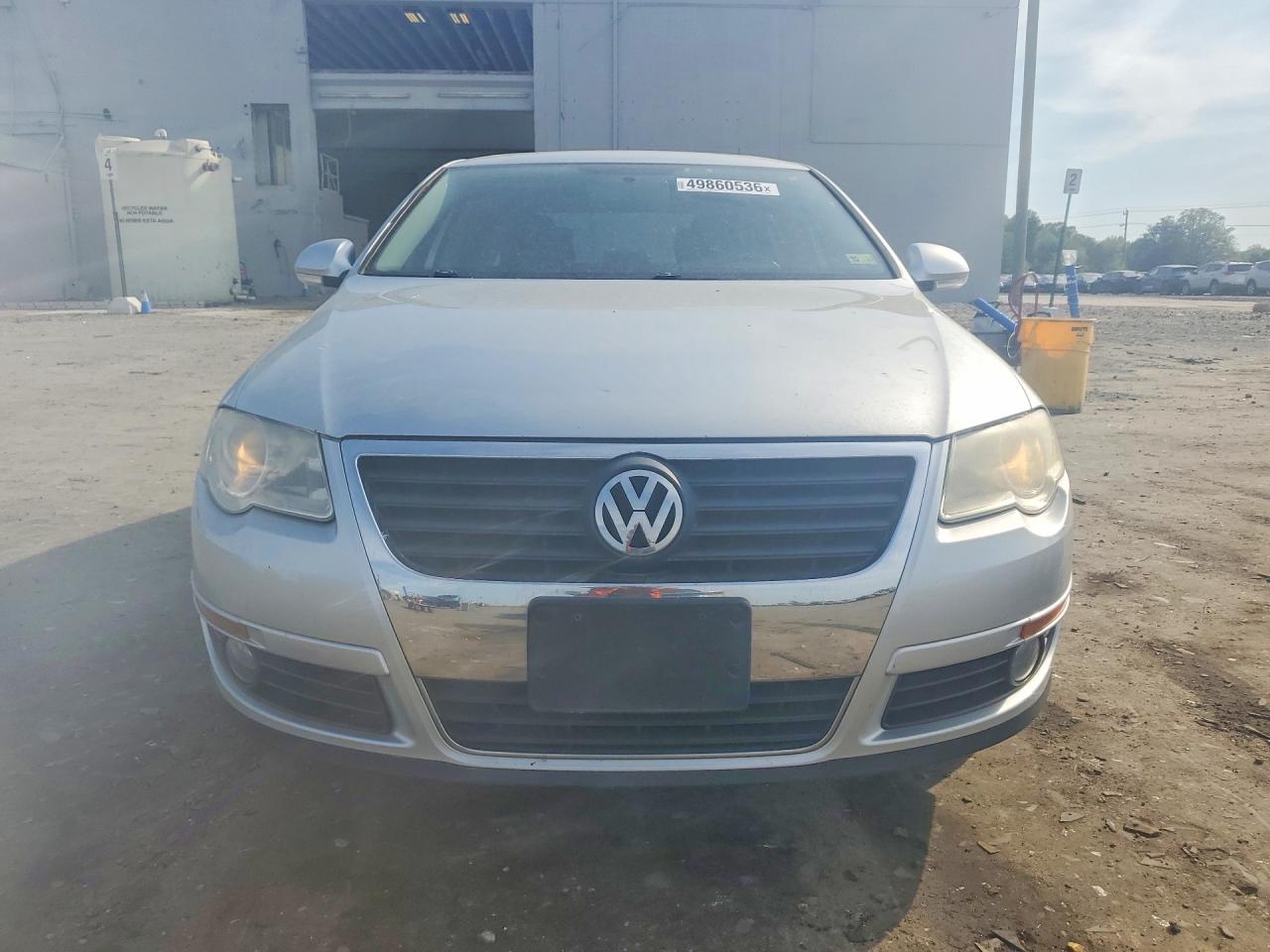 2010 VOLKSWAGEN PASSAT