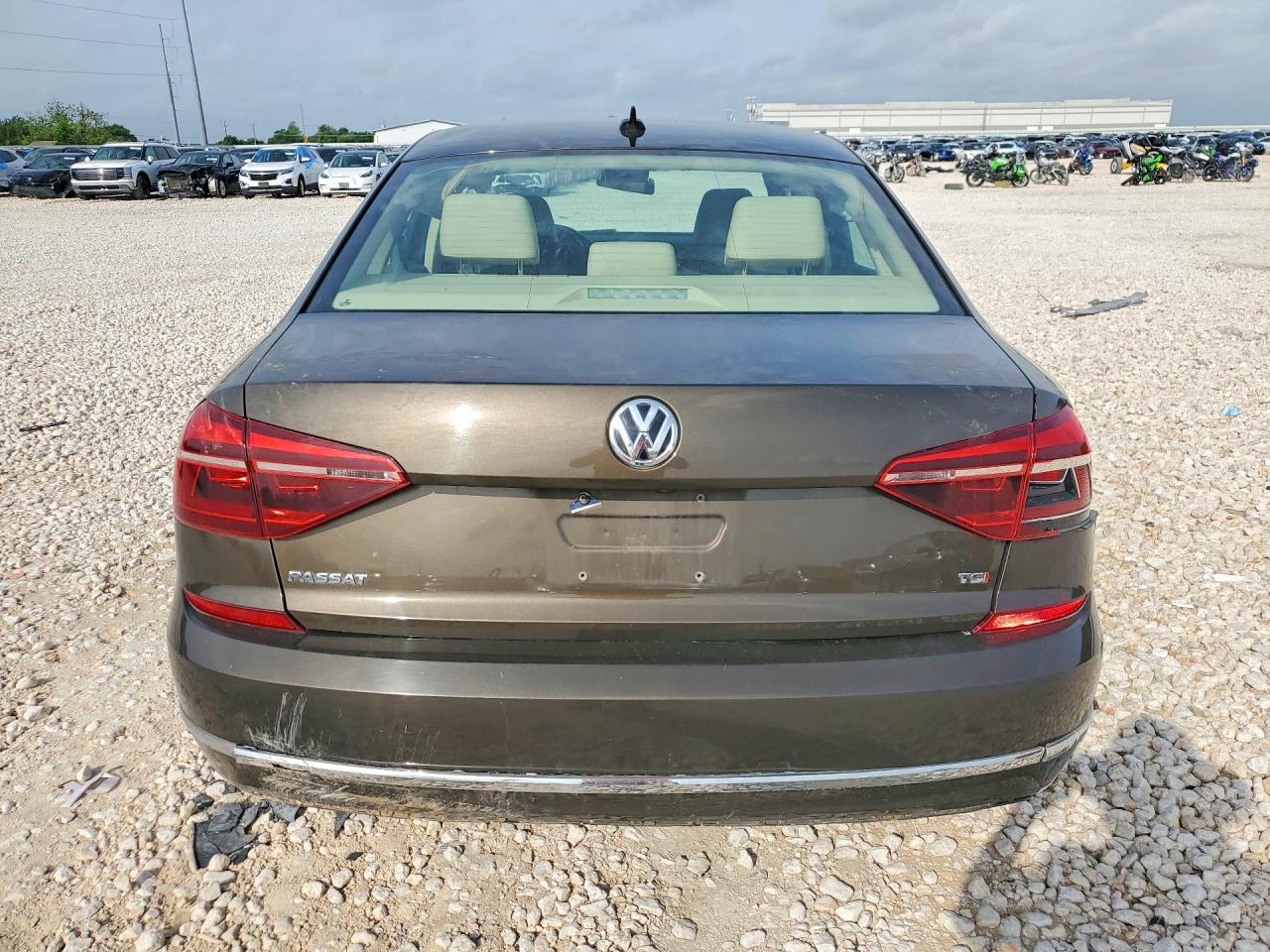 2019 VOLKSWAGEN PASSAT