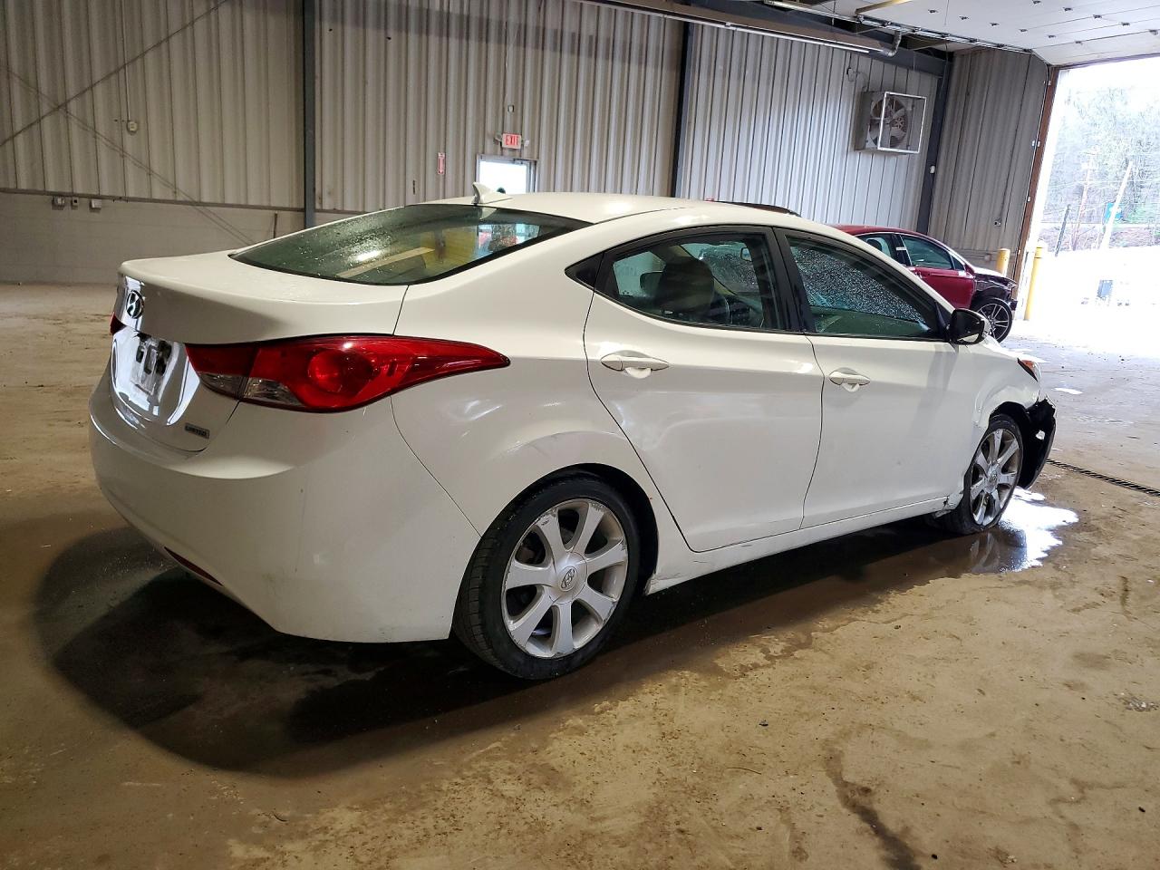 2013 HYUNDAI ELANTRA