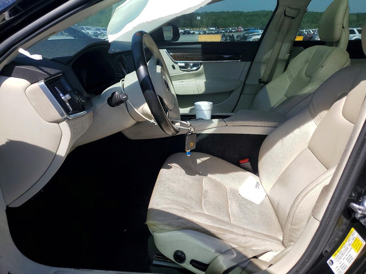 2018 VOLVO S90