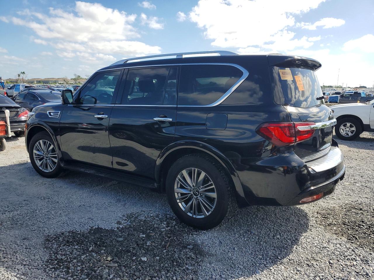 2021 INFINITI QX80
