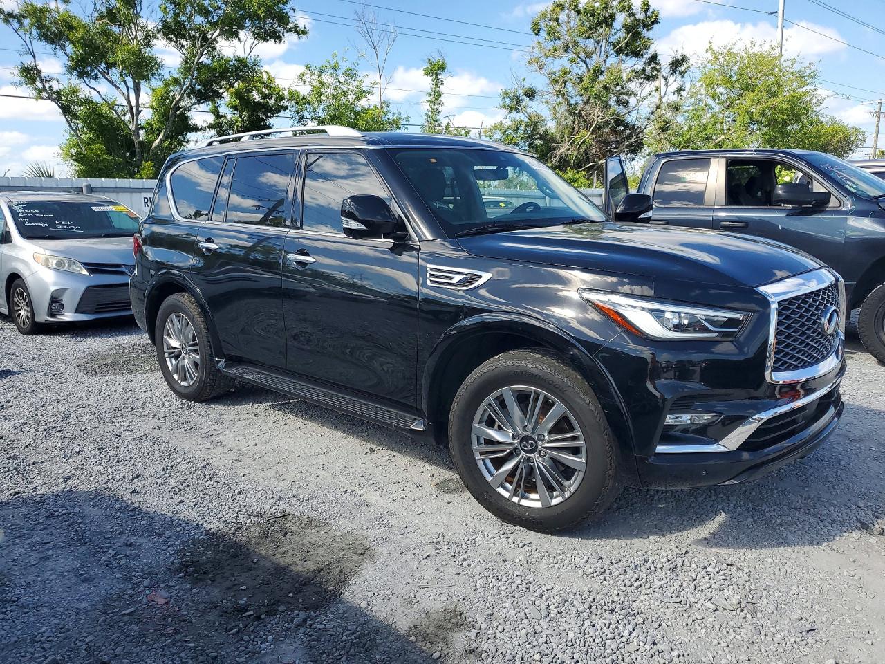2021 INFINITI QX80