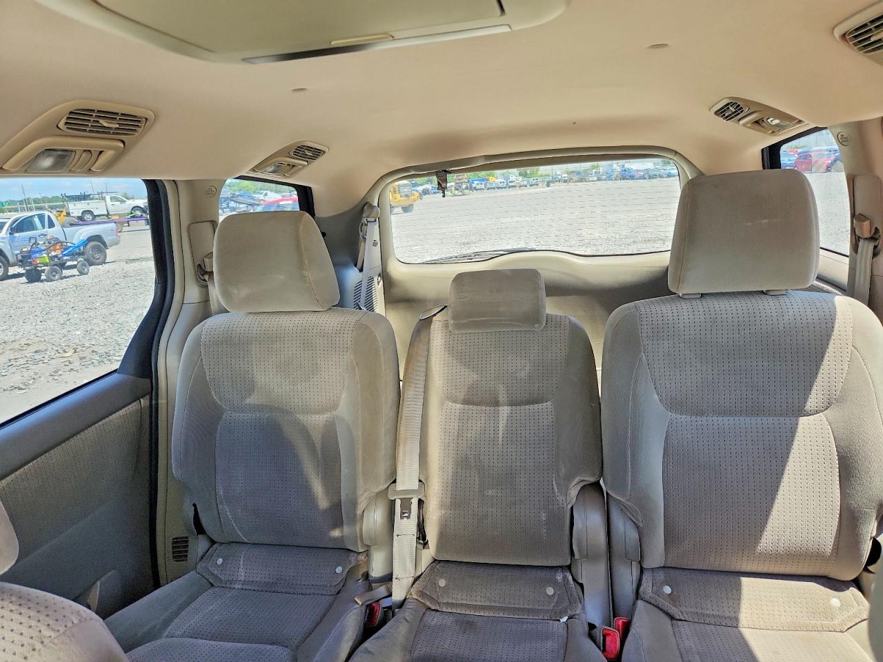 2009 TOYT SIENNA