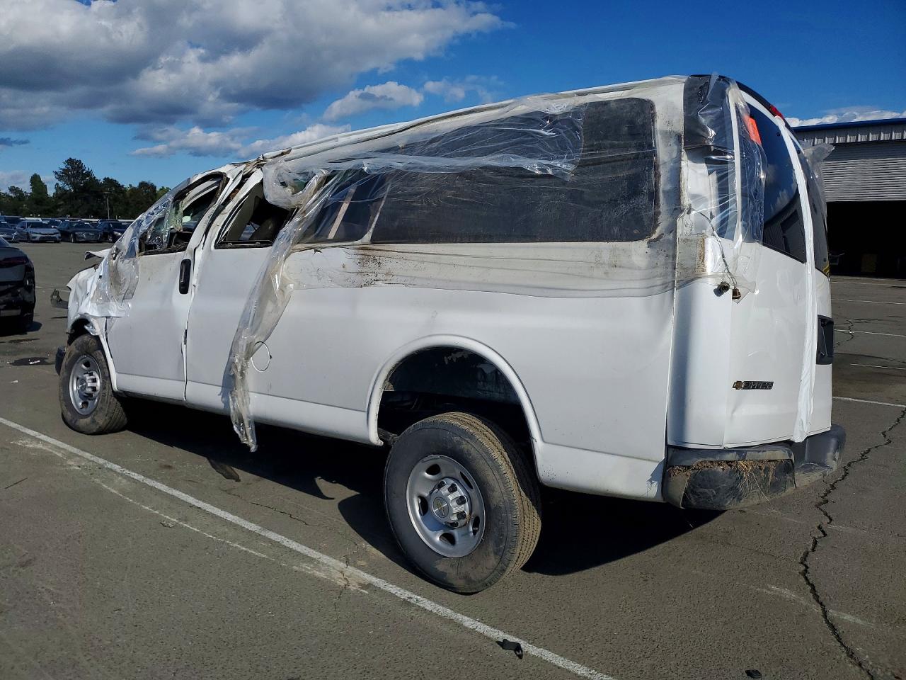2025 CHEVROLET EXPRESS