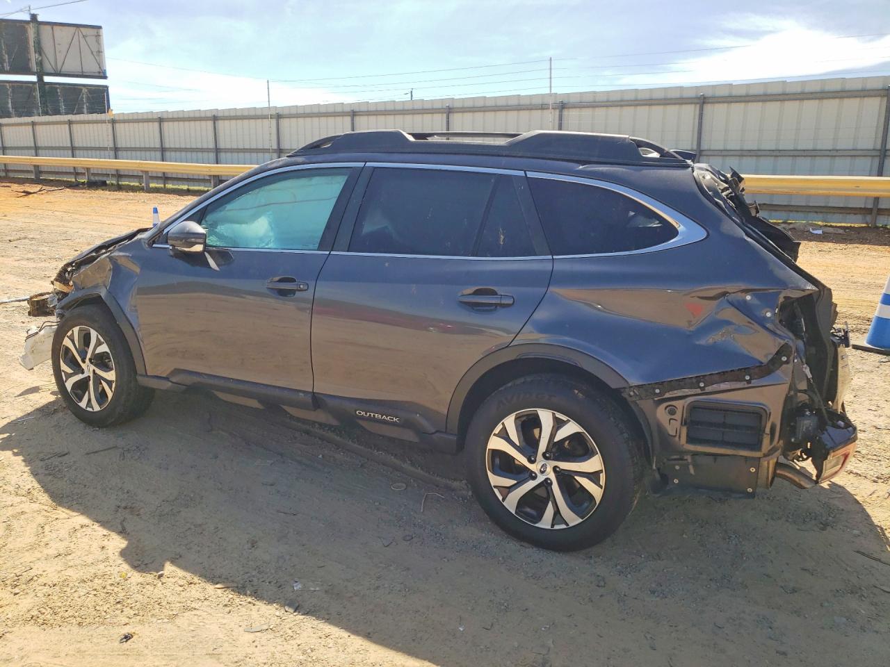 2022 SUBARU OUTBACK