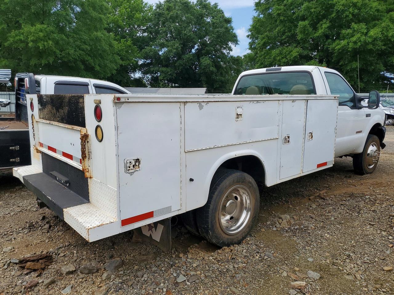 2004 FORD F550