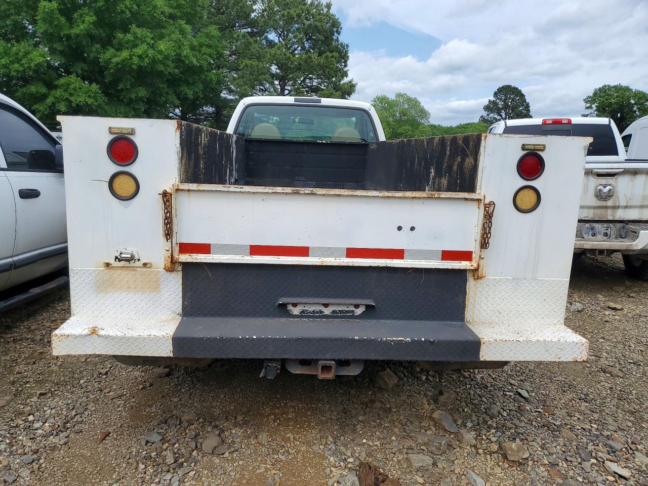 2004 FORD F550