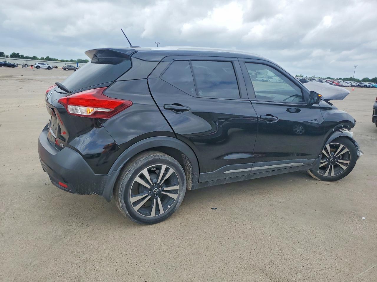 2019 NISSAN KICKS