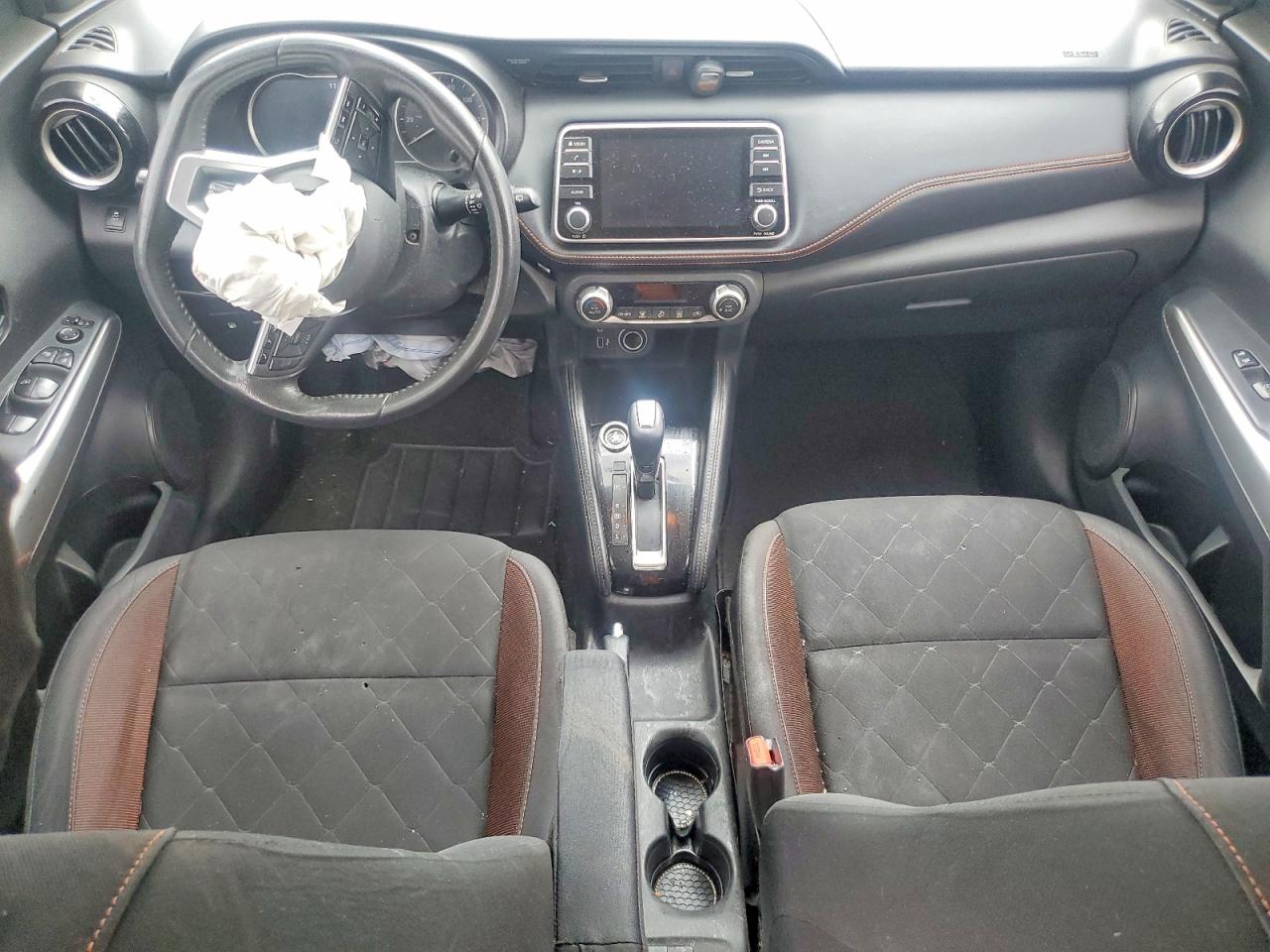 2019 NISSAN KICKS