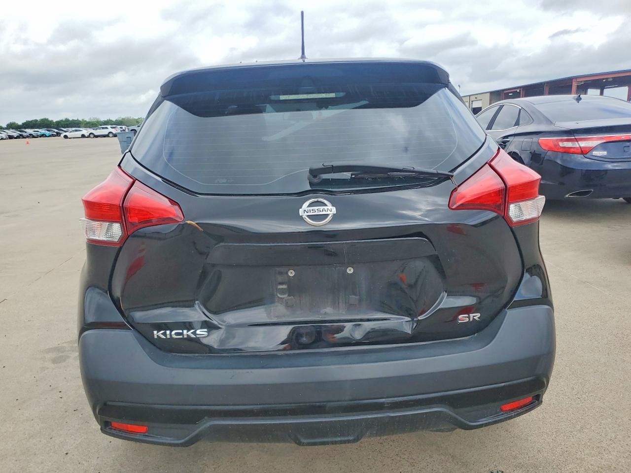2019 NISSAN KICKS