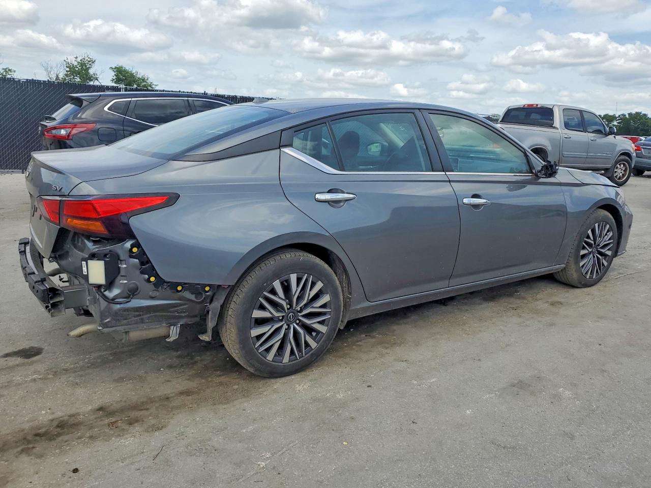 2023 NISSAN ALTIMA