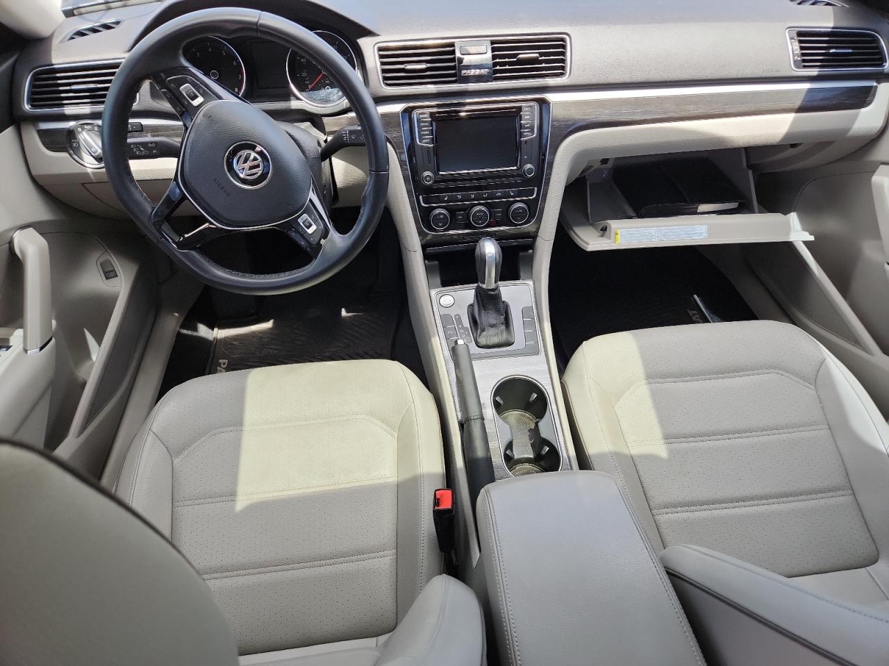2018 VOLKSWAGEN PASSAT