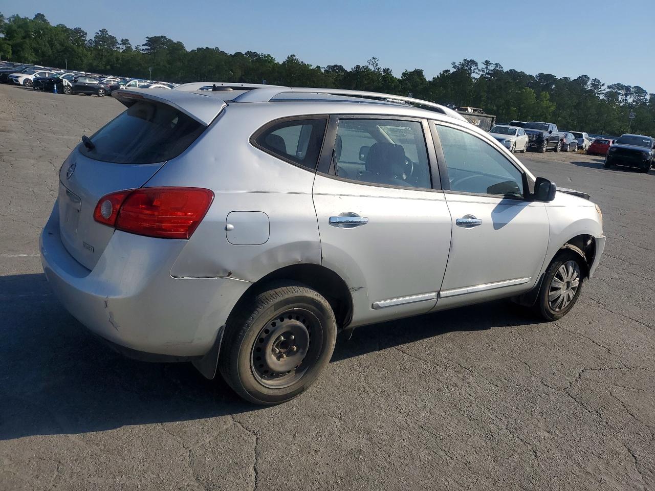 2014 NISSAN ROGUE