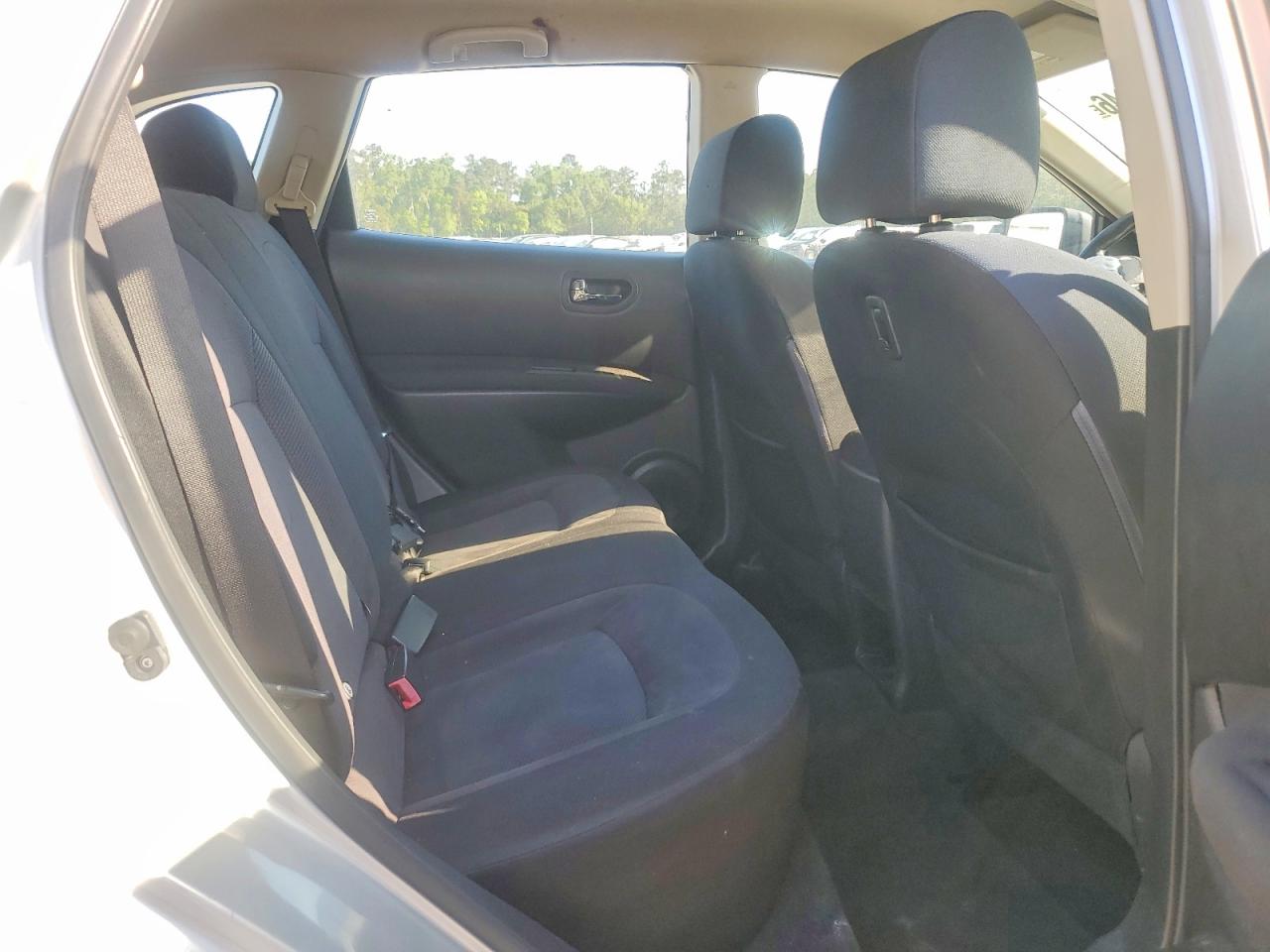 2014 NISSAN ROGUE