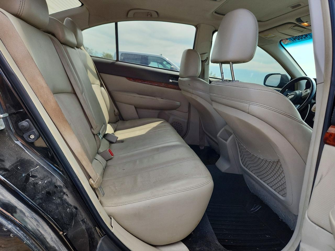 2010 SUBARU LEGACY