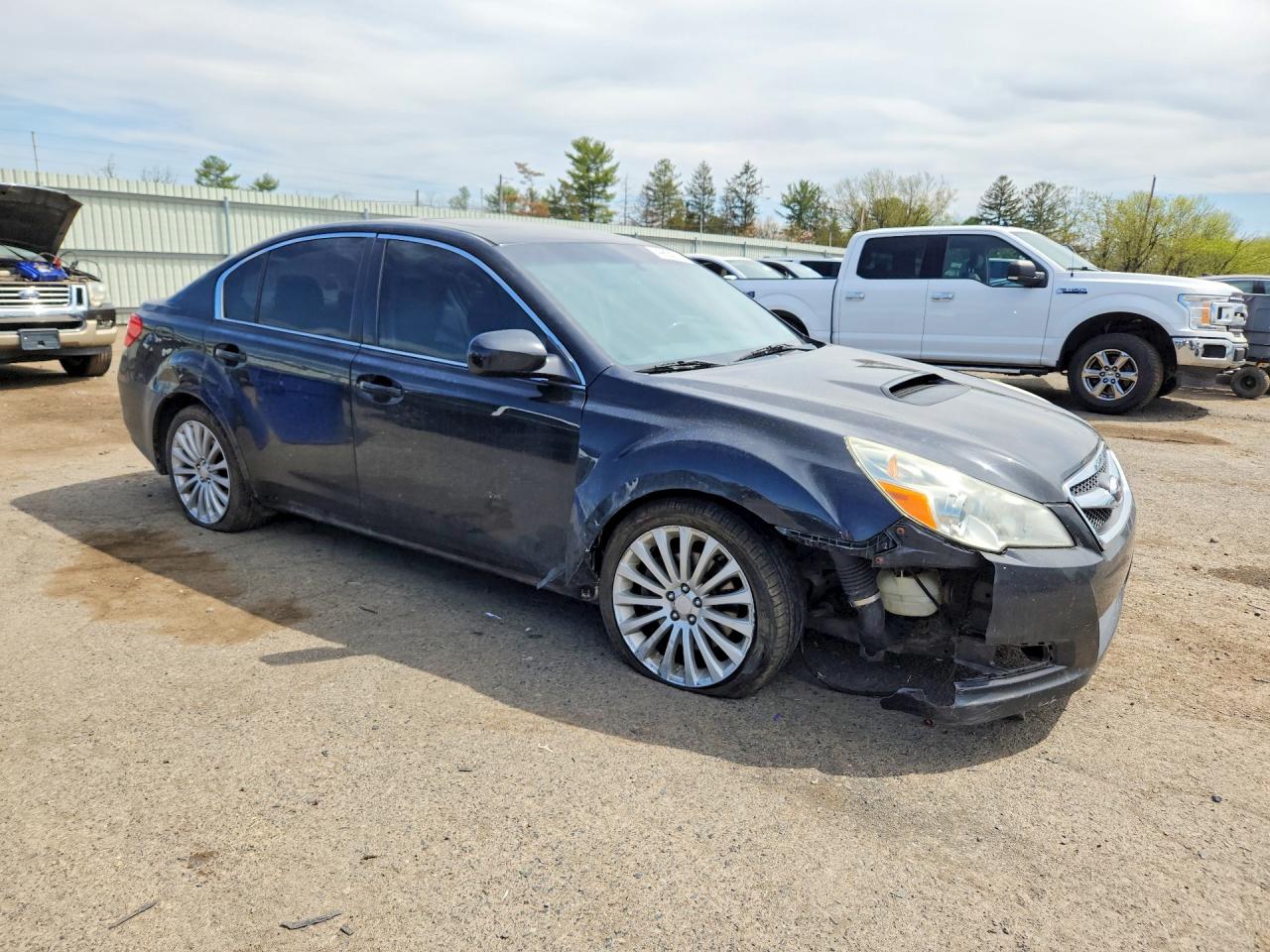 2010 SUBARU LEGACY