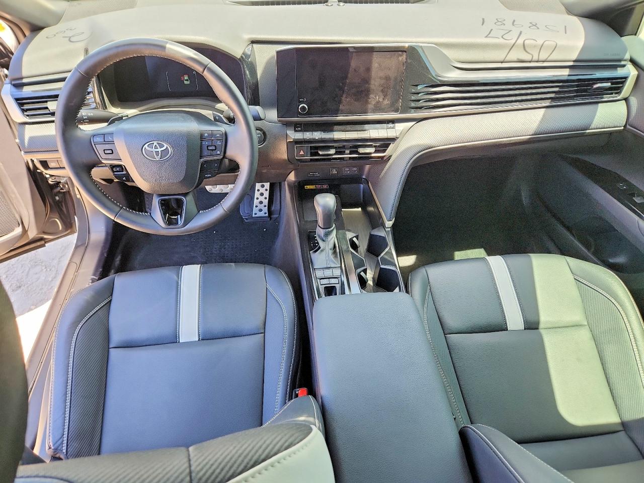 2025 TOYOTA CAMRY