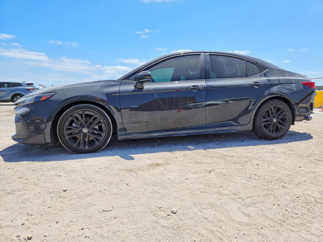 2025 TOYOTA CAMRY