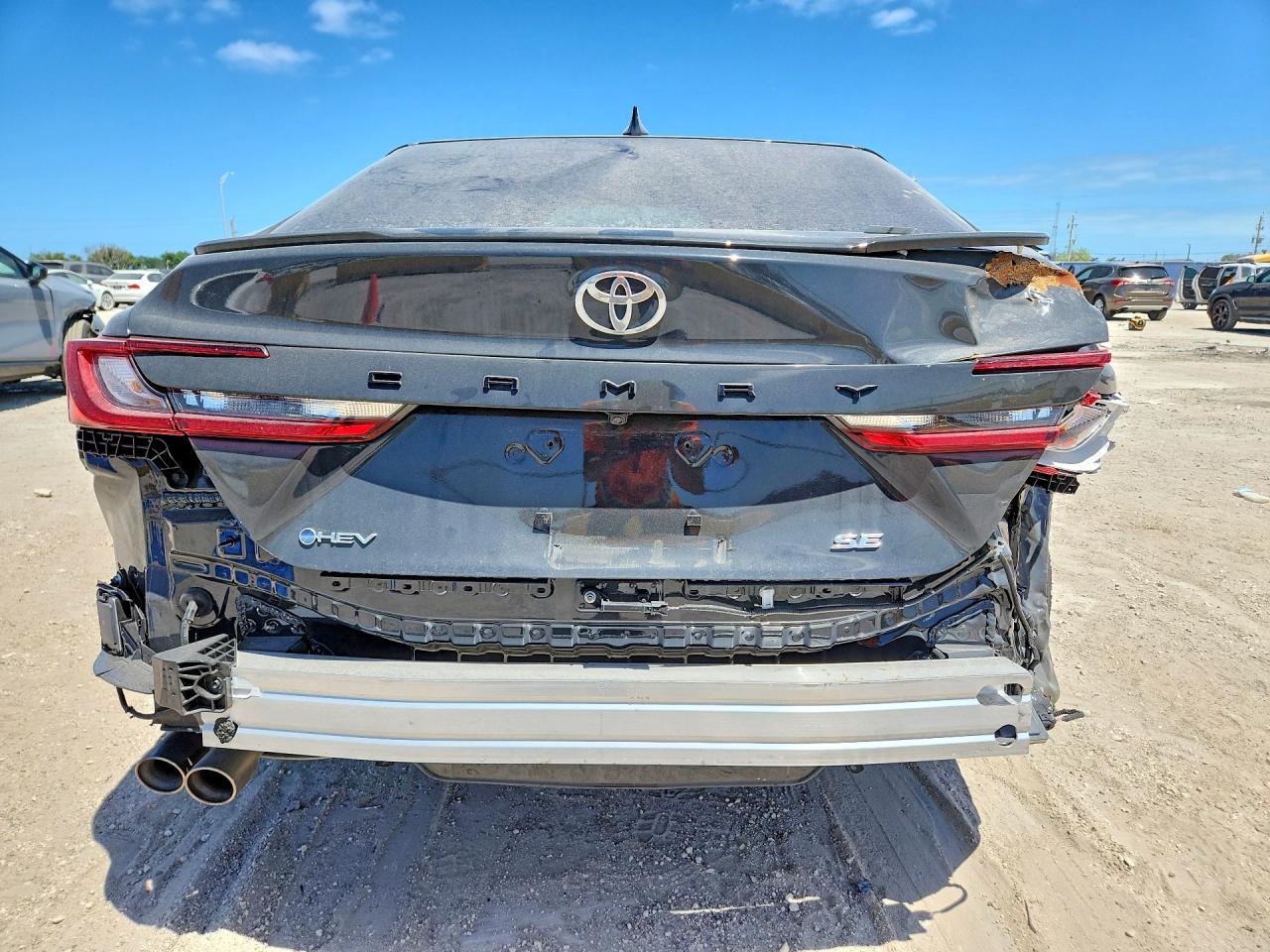 2025 TOYOTA CAMRY
