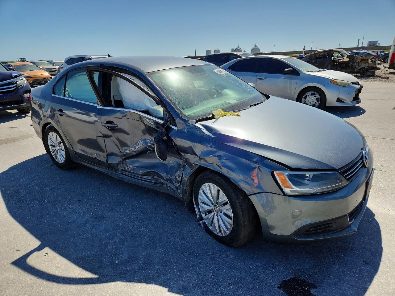 2013 VOLKSWAGEN JETTA