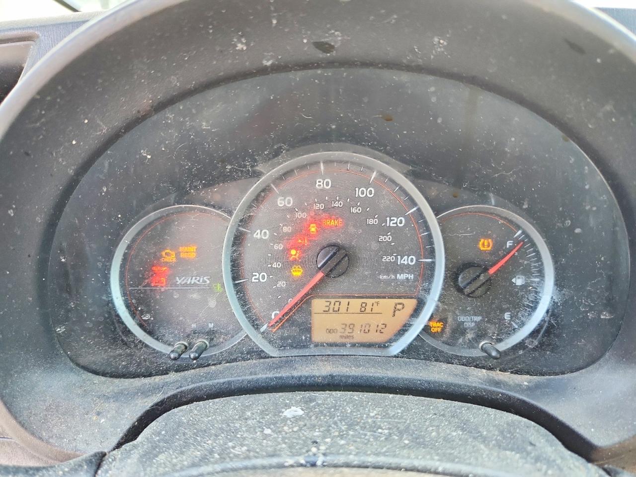 2012 TOYOTA YARIS