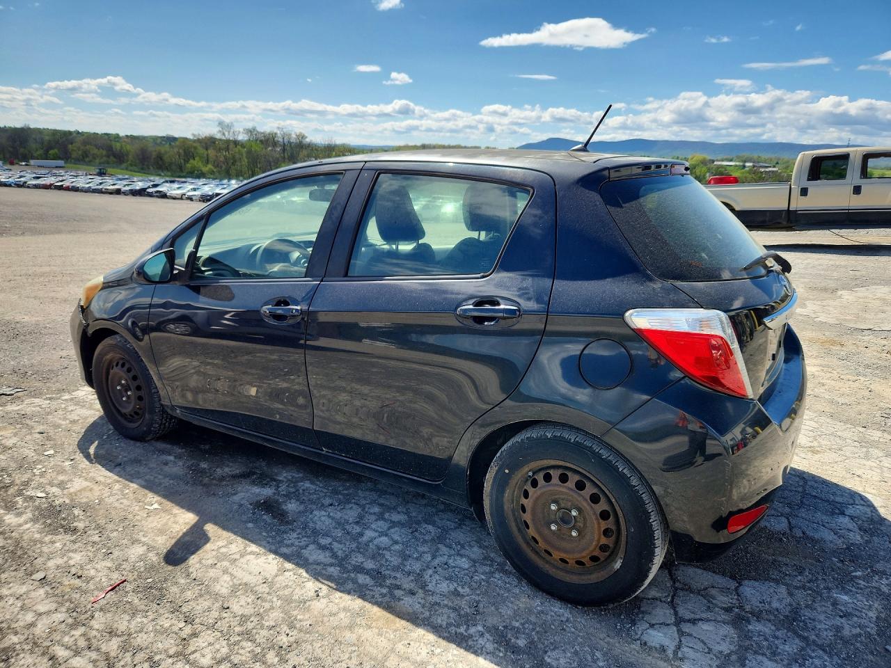 2012 TOYOTA YARIS