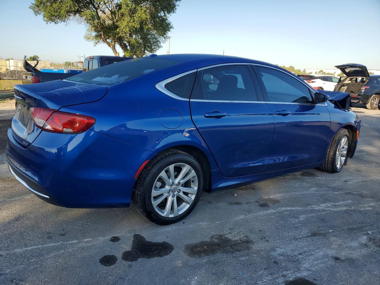 2015 CHRYSLER 200