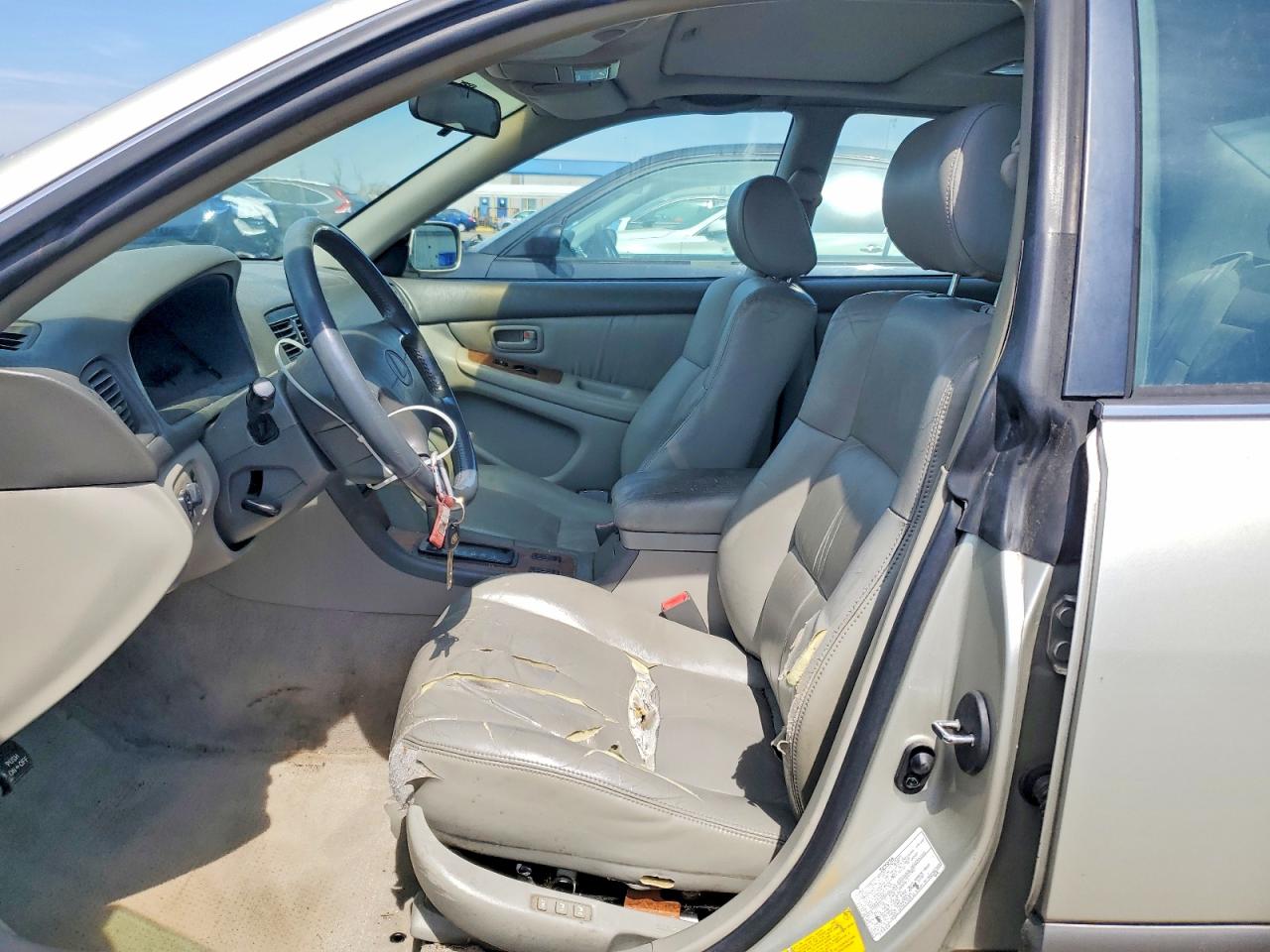 1999 LEXUS ES250