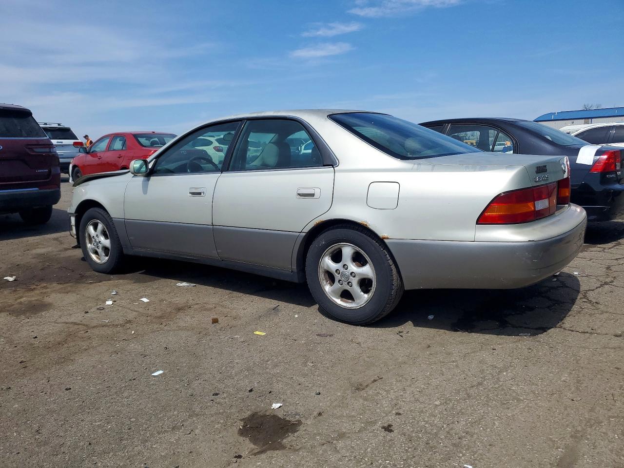 1999 LEXUS ES250