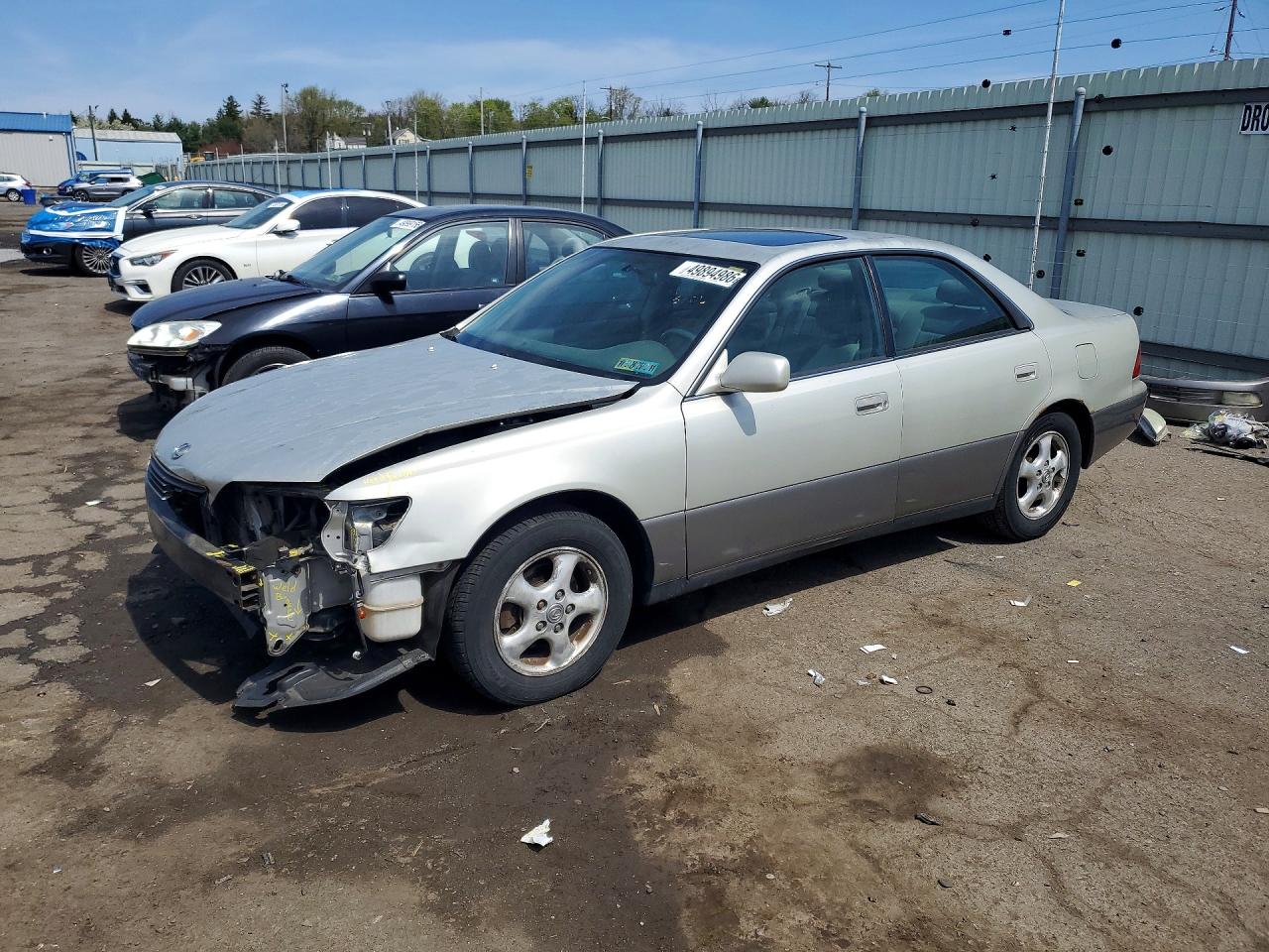 1999 LEXUS ES250