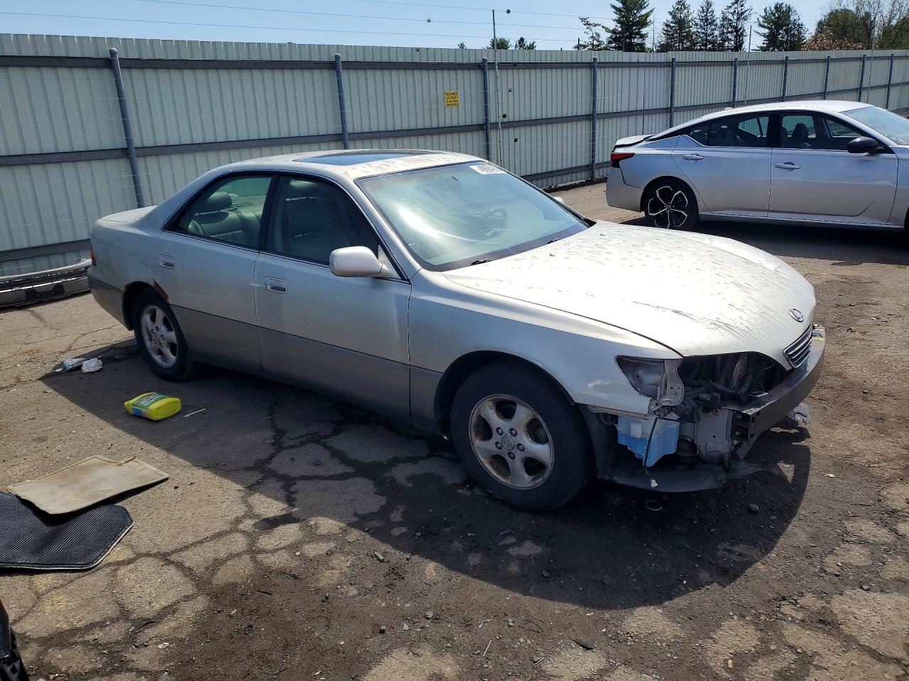 1999 LEXUS ES250