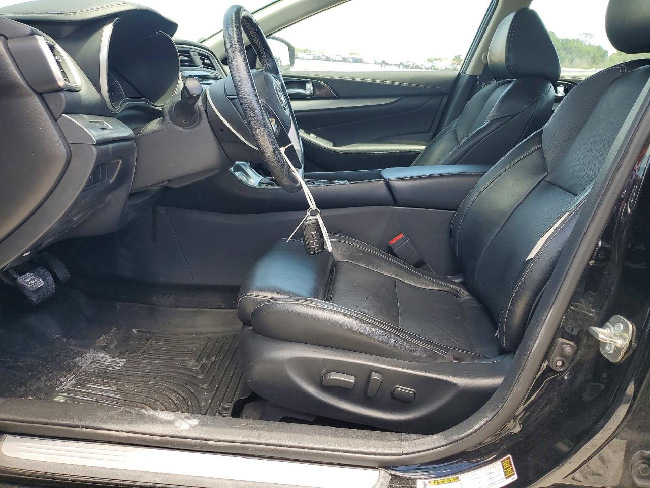 2017 NISSAN MAXIMA