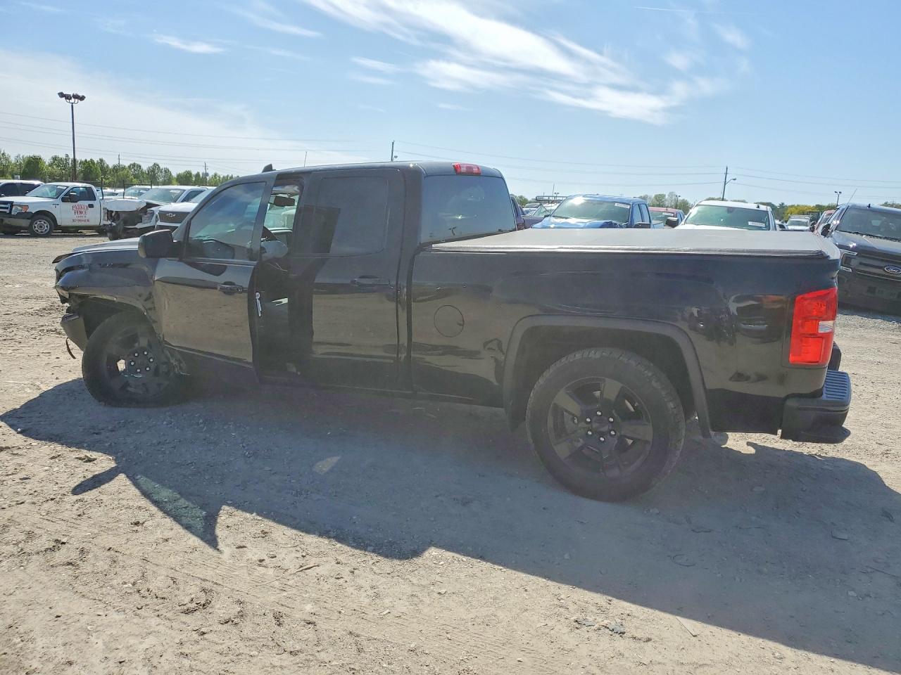 2018 GMC SIERRA