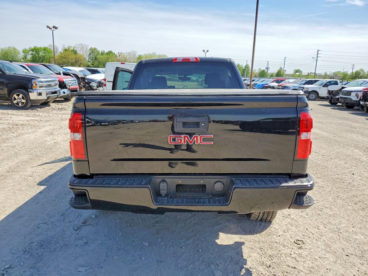 2018 GMC SIERRA