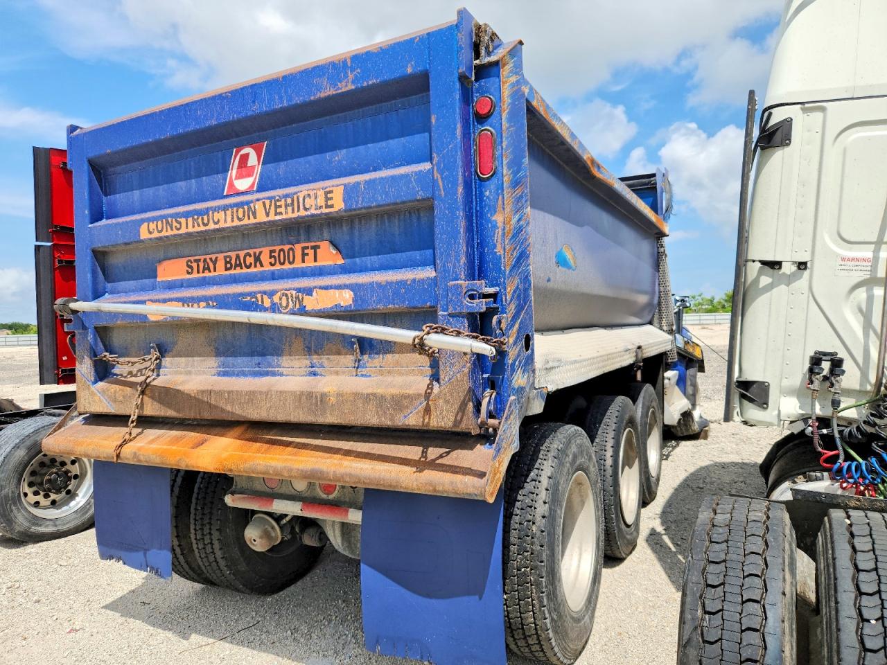 2022 KENWORTH T880