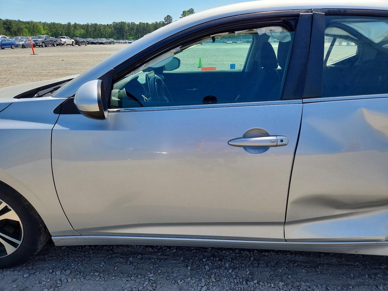 2022 NISSAN SENTRA