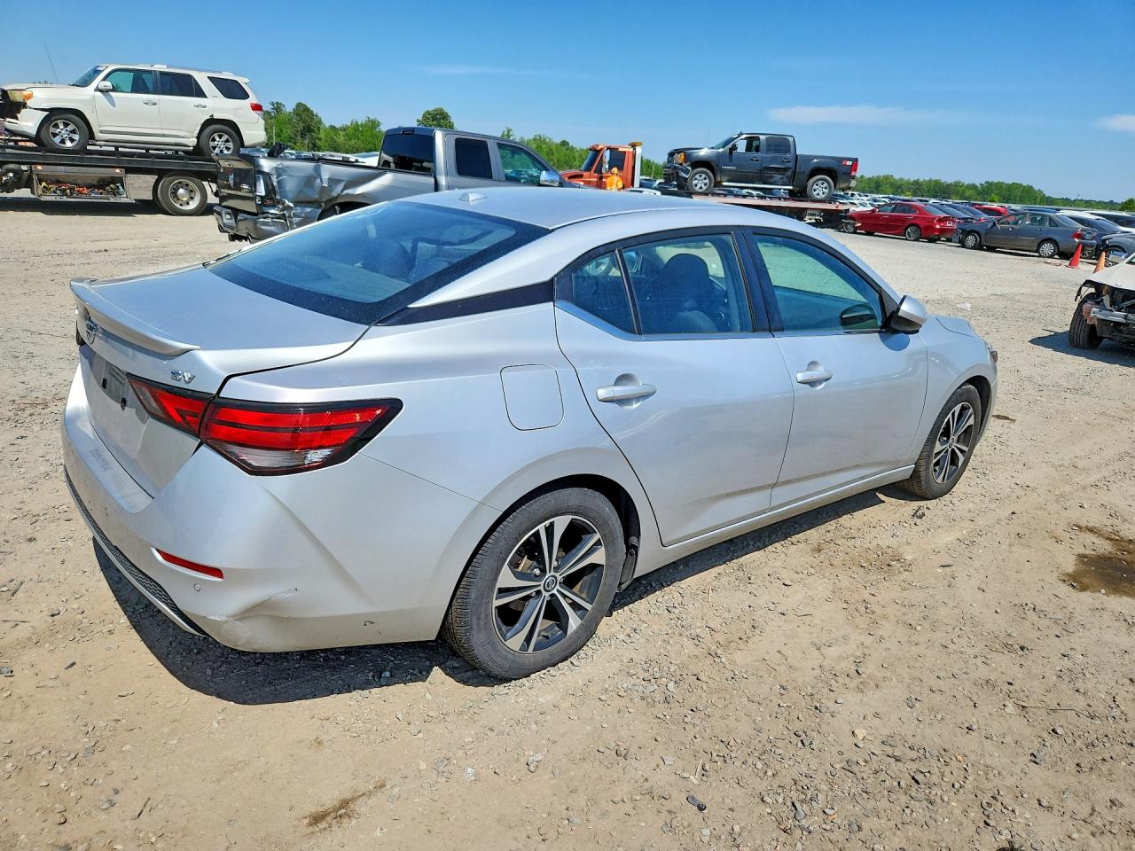 2022 NISSAN SENTRA