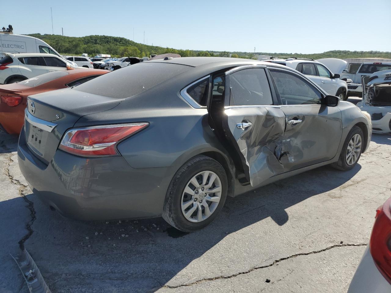 2015 NISS ALTIMA