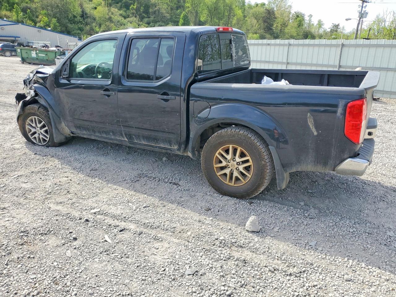 2017 NISSAN FRONTIER