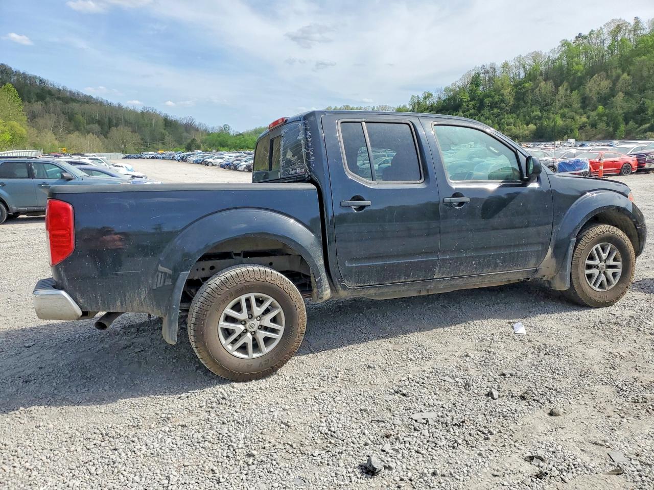 2017 NISSAN FRONTIER