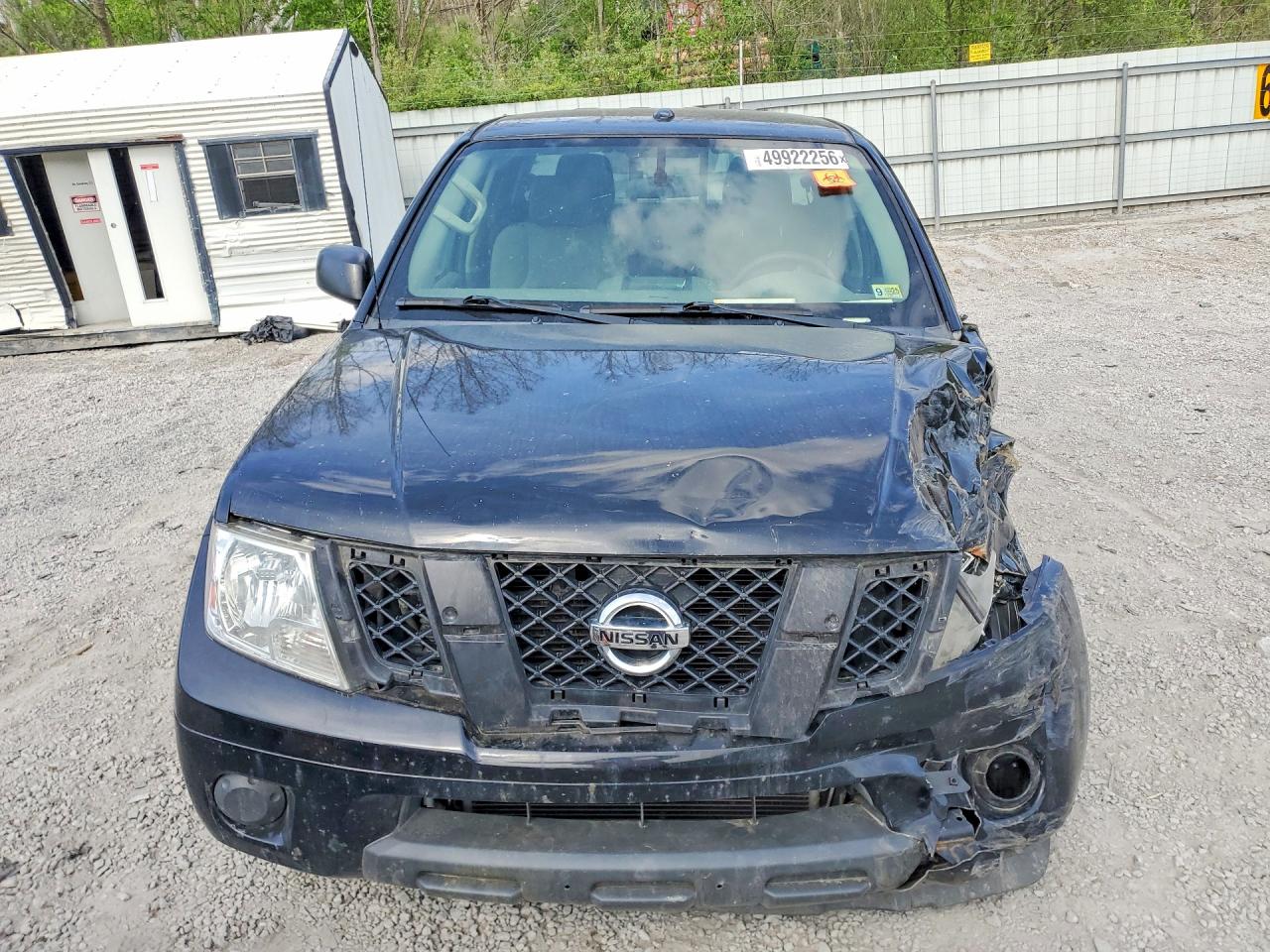 2017 NISSAN FRONTIER