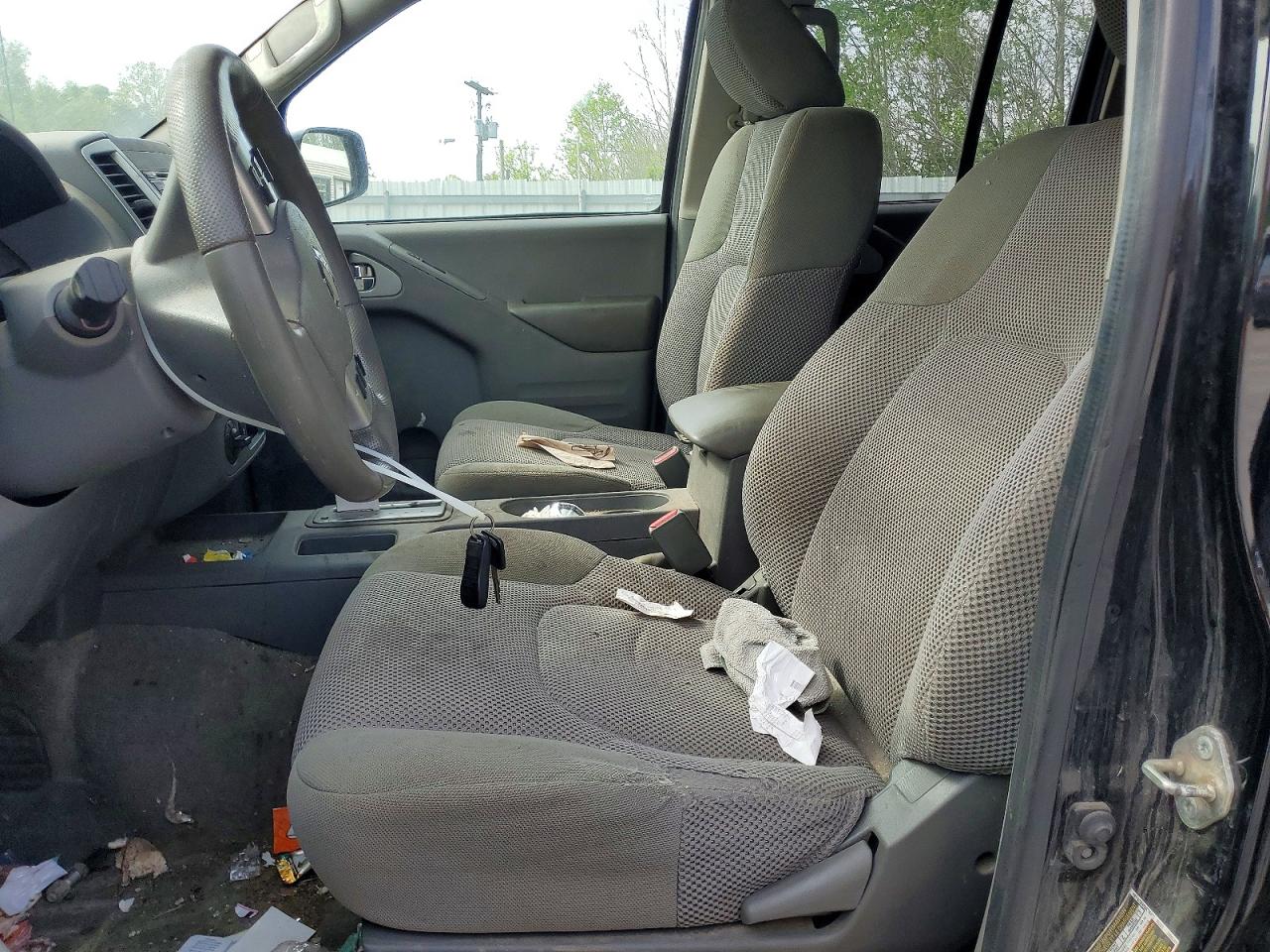 2017 NISSAN FRONTIER