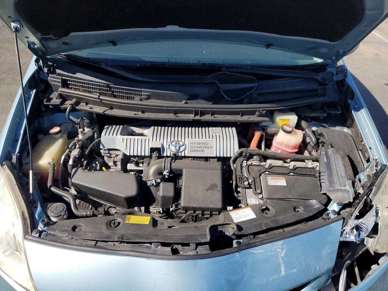 2015 TOYOTA PRIUS