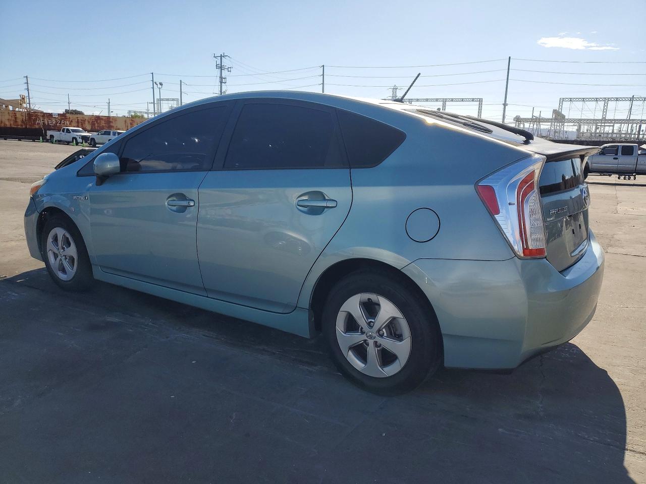 2015 TOYOTA PRIUS