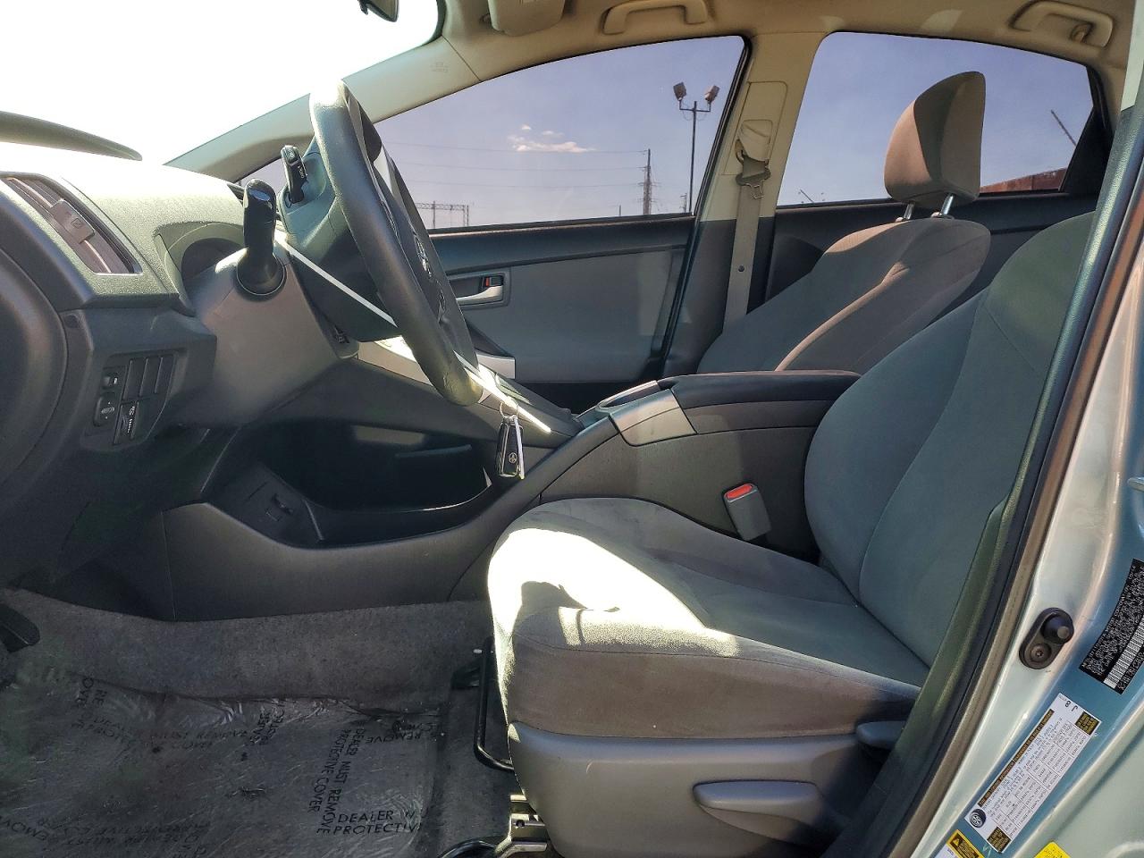 2015 TOYOTA PRIUS