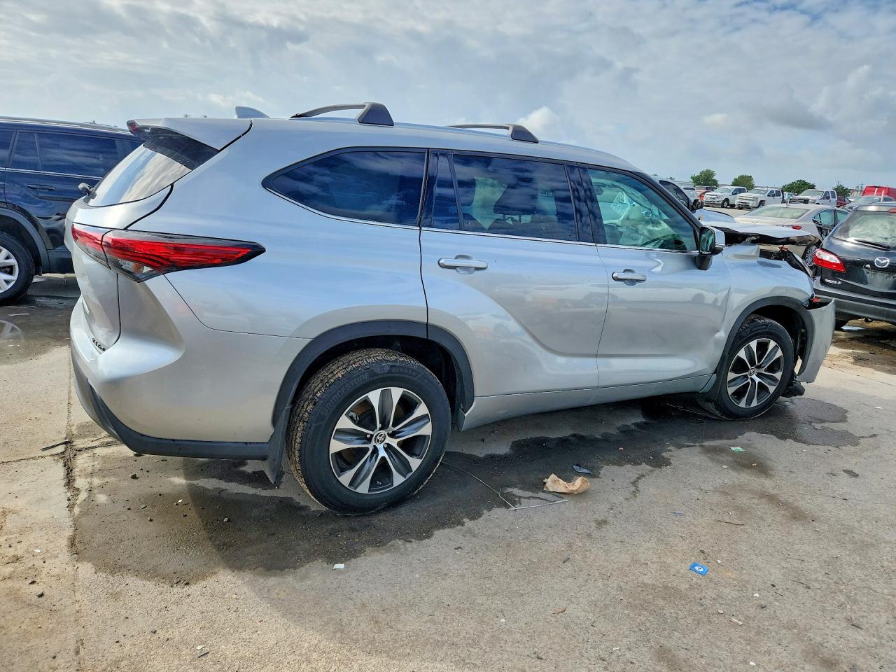 2021 TOYOTA HIGHLANDER