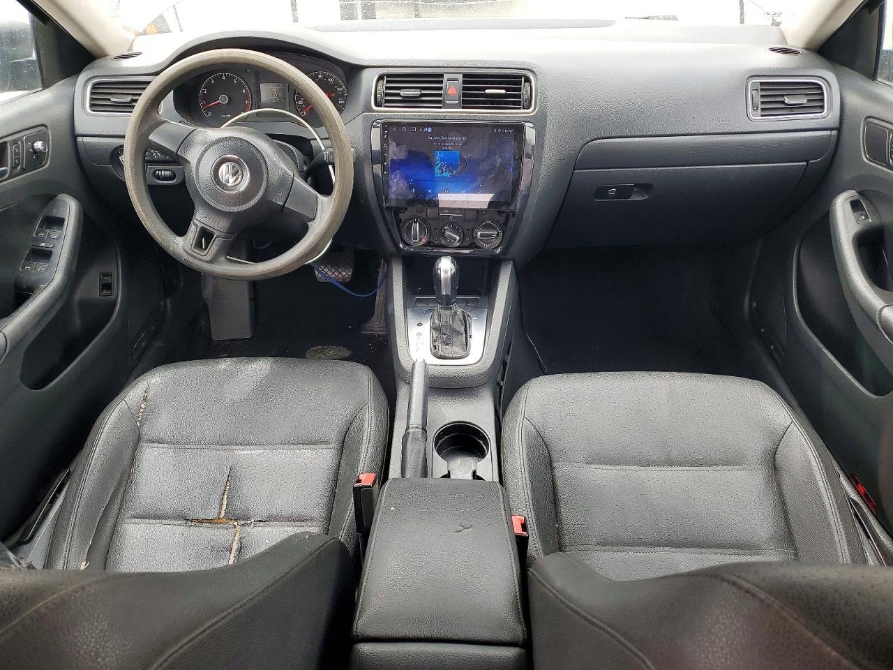 2011 VOLKSWAGEN JETTA
