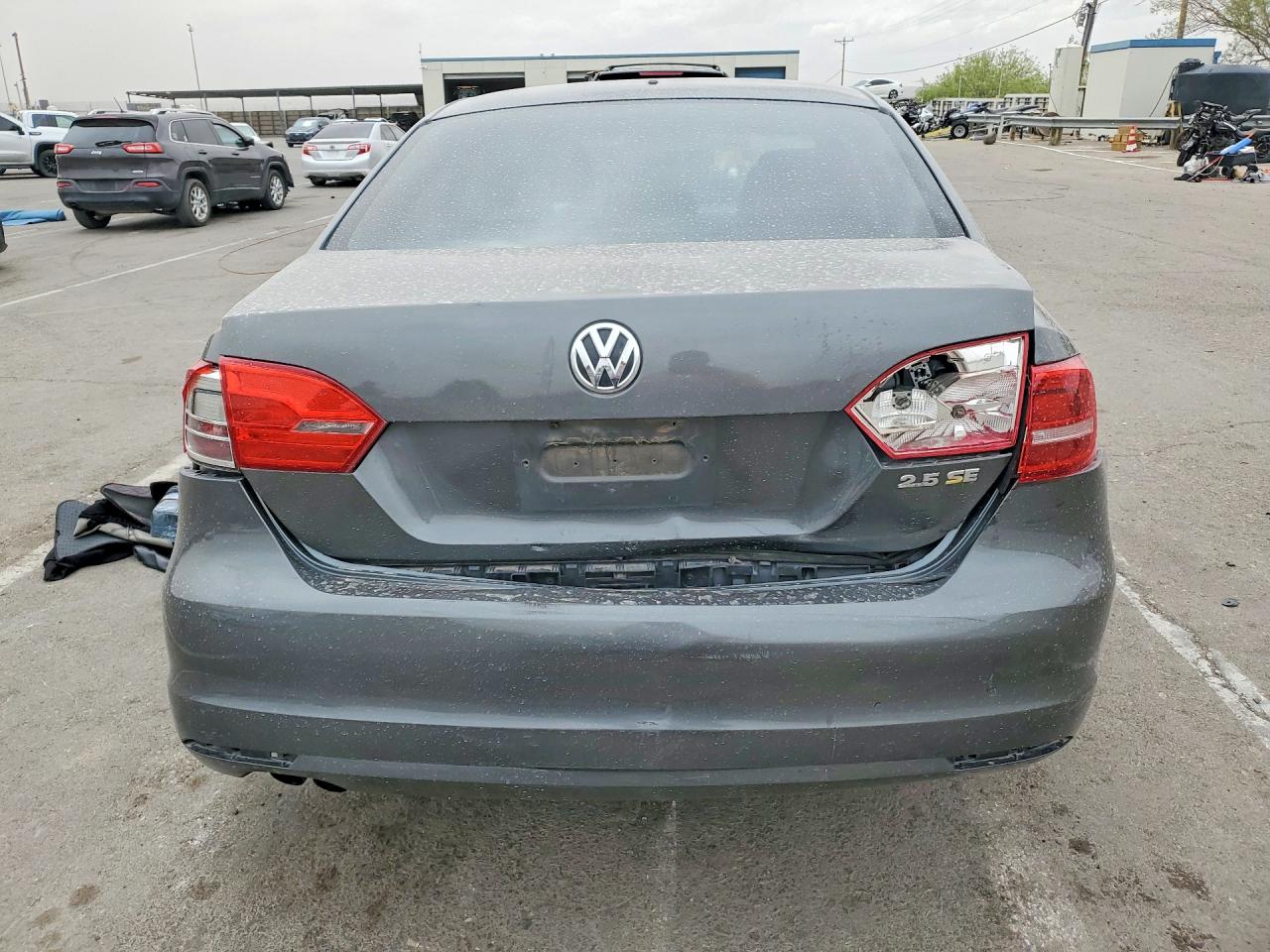 2011 VOLKSWAGEN JETTA