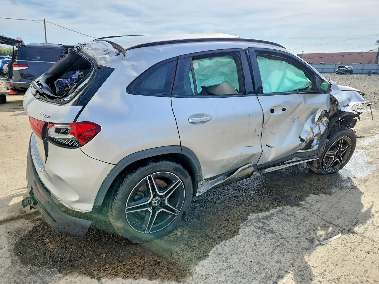 2022 MERCEDES-BENZ GLA-CLASS